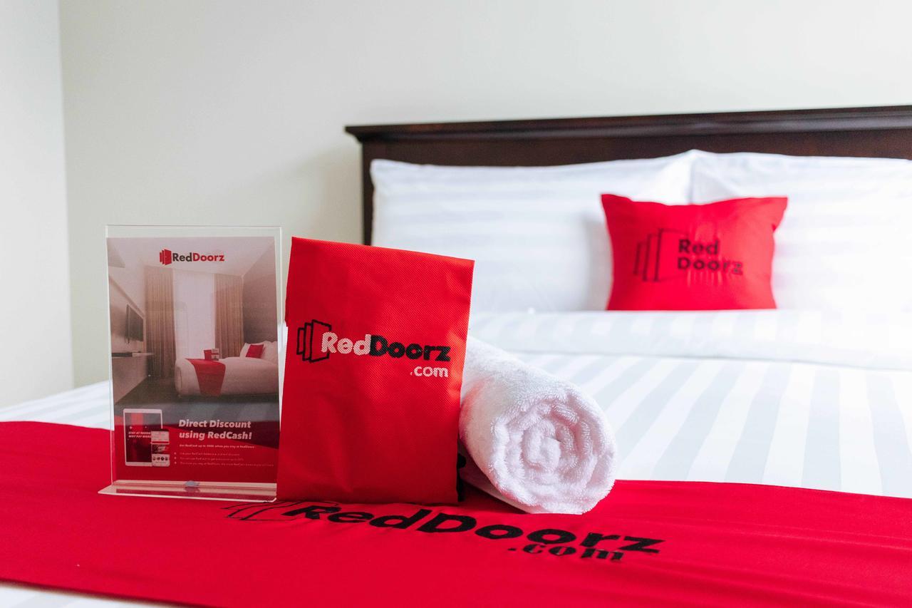 Reddoorz Plus Near Capitol Commons Pasig City Екстер'єр фото
