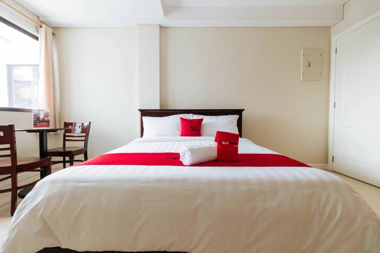 Reddoorz Plus Near Capitol Commons Pasig City Екстер'єр фото