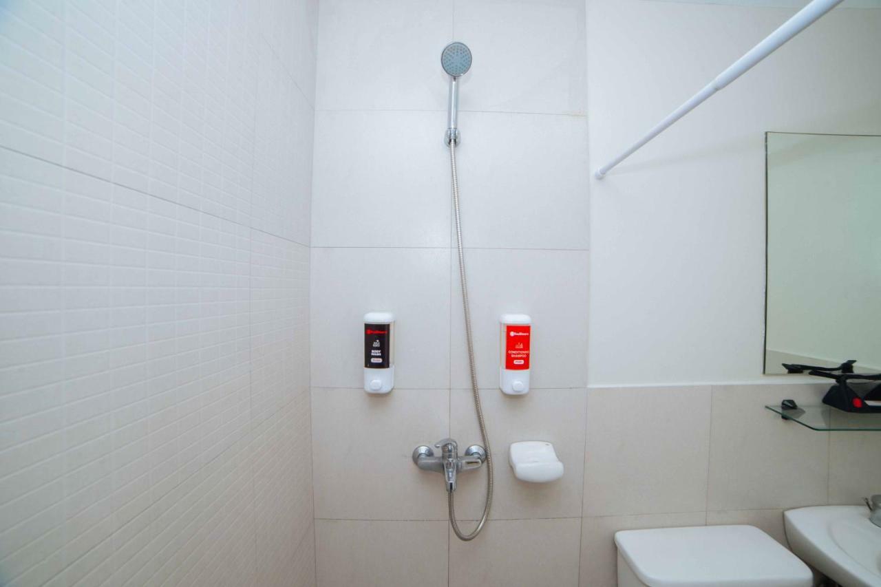 Reddoorz Plus Near Capitol Commons Pasig City Екстер'єр фото